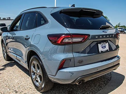 Used 2024 Ford Escape ST-Line w/ Tech Pack #1 AWD/4WD image 3