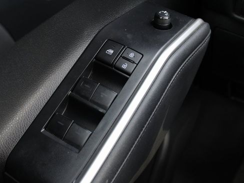 Used 2023 Toyota Highlander XSE image 34