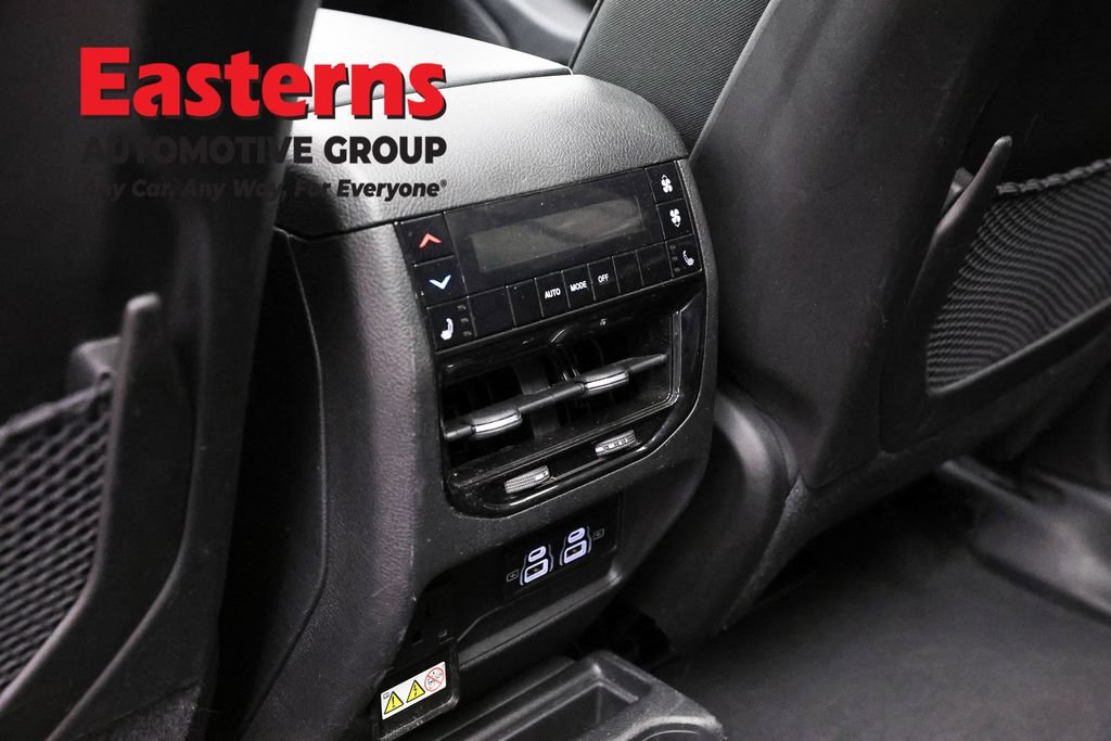 Used 2024 Jeep Grand Cherokee L Limited w/ Luxury Tech Group II AWD/4WD image 25