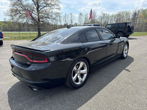 Used 2015 Dodge Charger R/T image 4