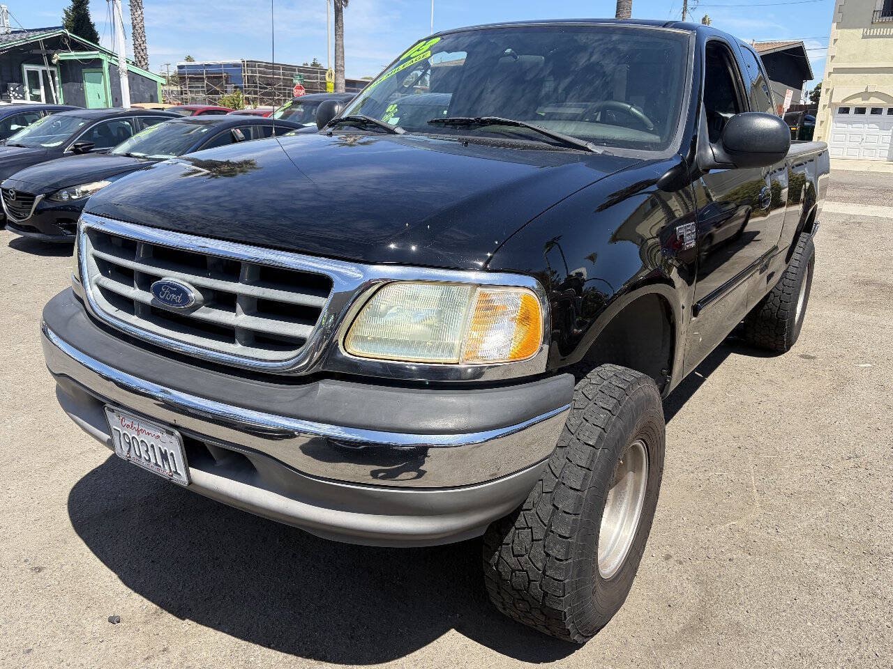 Used 2003 Ford F150 XL RWD image 2