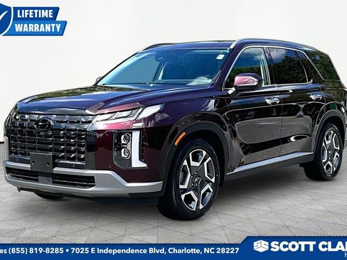 Used 2024 Hyundai Palisade SEL AWD/4WD image 3