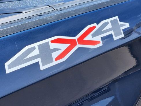 Certified 2022 Chevrolet Silverado 1500 LT AWD/4WD image 12