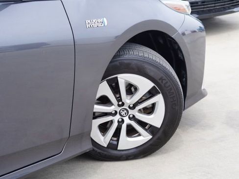 Used 2020 Toyota Prius Prime XLE w/ Carpet Mat Package FWD image 8