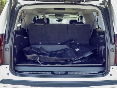 Used 2016 Chevrolet Suburban LTZ AWD/4WD image 17