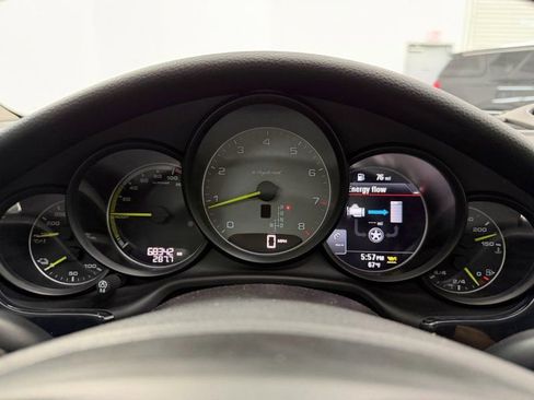 Used 2016 Porsche Panamera S image 30