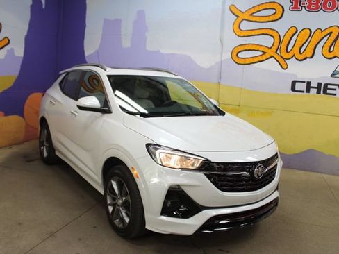 Used 2022 Buick Encore GX Select w/ Experience Buick Package AWD/4WD image 2