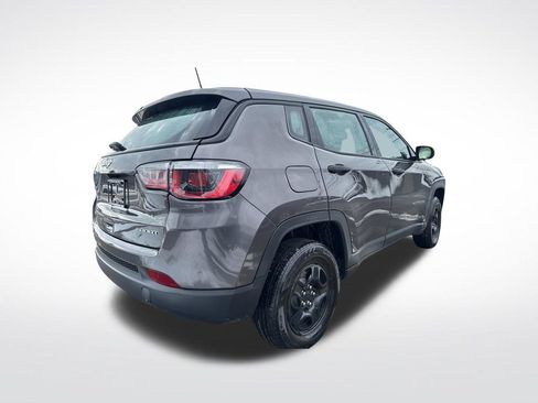 Used 2019 Jeep Compass Sport AWD/4WD image 3