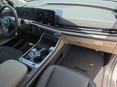 New 2026 Kia Carnival SX FWD image 12