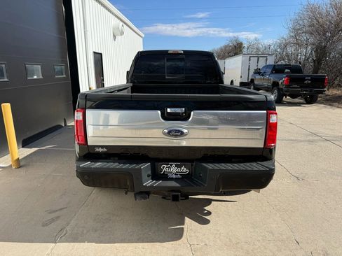 Used 2016 Ford F350 Platinum image 6