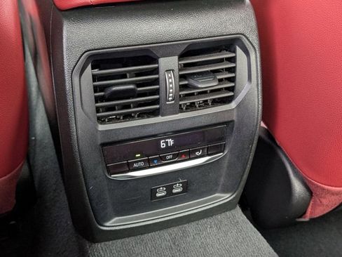 Used 2025 BMW 330i xDrive Sedan w/ M Sport Package image 18