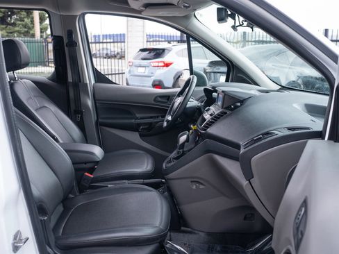 Used 2023 Ford Transit Connect XL FWD image 24
