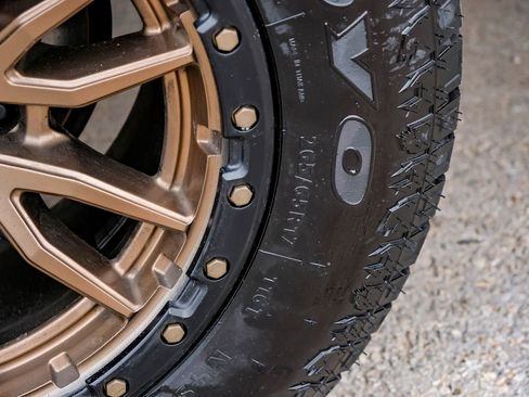 Used 2004 Toyota Sequoia SR5 image 63