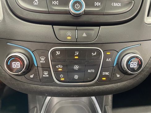 Used 2023 Chevrolet Malibu LT w/ Driver Confidence Package image 33