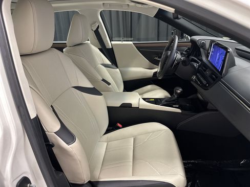 Used 2023 Lexus ES 350 w/ Accessory Package (Z2) FWD image 33