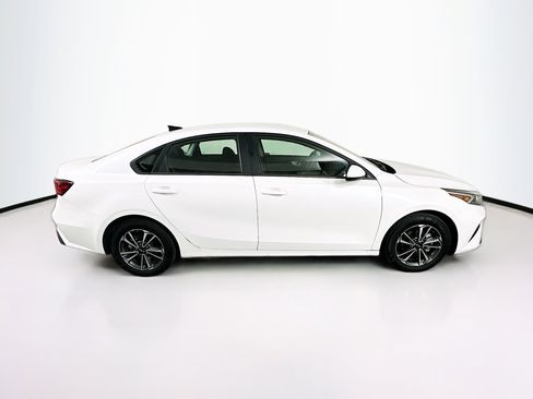 Used 2024 Kia Forte LXS image 10