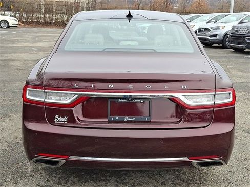 Used 2018 Lincoln Continental Select w/ Continental Climate Package image 5