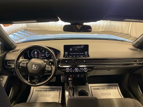 Used 2022 Honda Civic Sport image 4