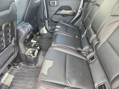 Used 2020 Jeep Gladiator Rubicon image 13