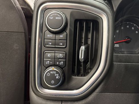 Used 2021 Chevrolet Silverado 1500 LT Trail Boss w/ Bed Protection Package image 28