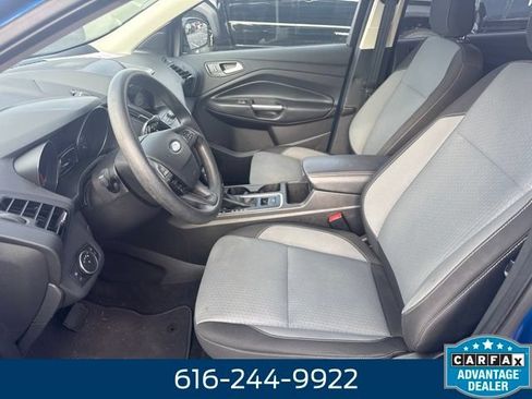 Used 2019 Ford Escape SE FWD image 4