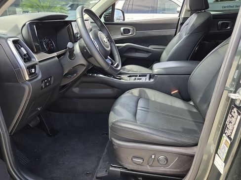 Used 2021 Kia Sorento EX w/ EX AWD X-Line Package image 12