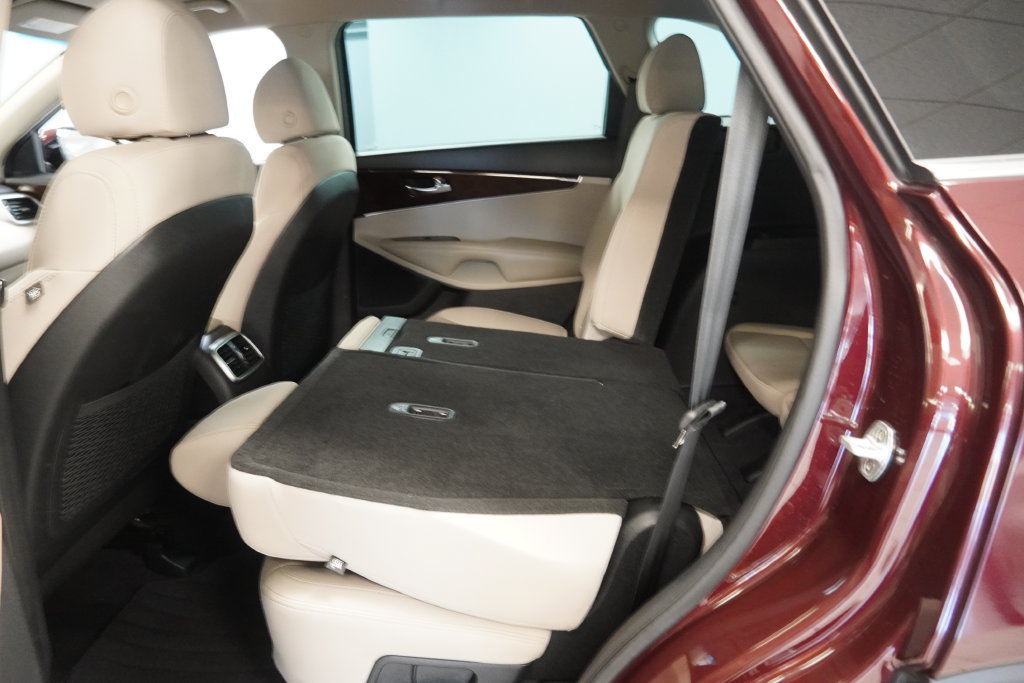 Used 2018 Kia Sorento LX AWD/4WD image 28