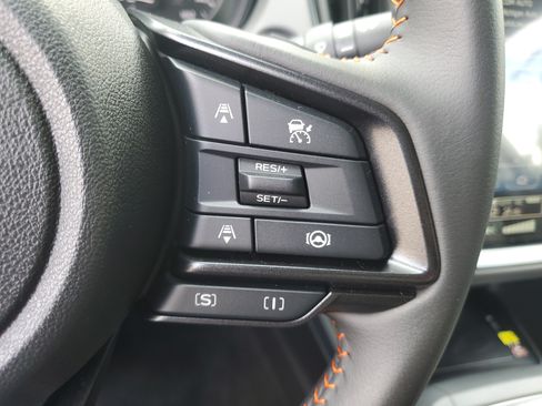 Used 2025 Subaru Crosstrek 2.5i Limited AWD/4WD image 13