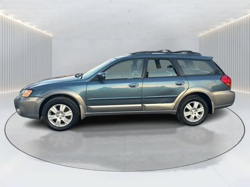 Used 2005 Subaru Outback 2.5i Limited AWD/4WD image 9