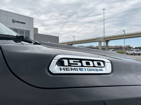 Used 2021 RAM 1500 Big Horn RWD image 14