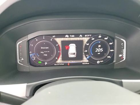 Used 2023 Volkswagen Atlas SEL image 19