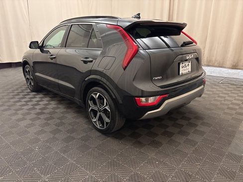 Certified 2024 Kia Niro EX Touring image 7