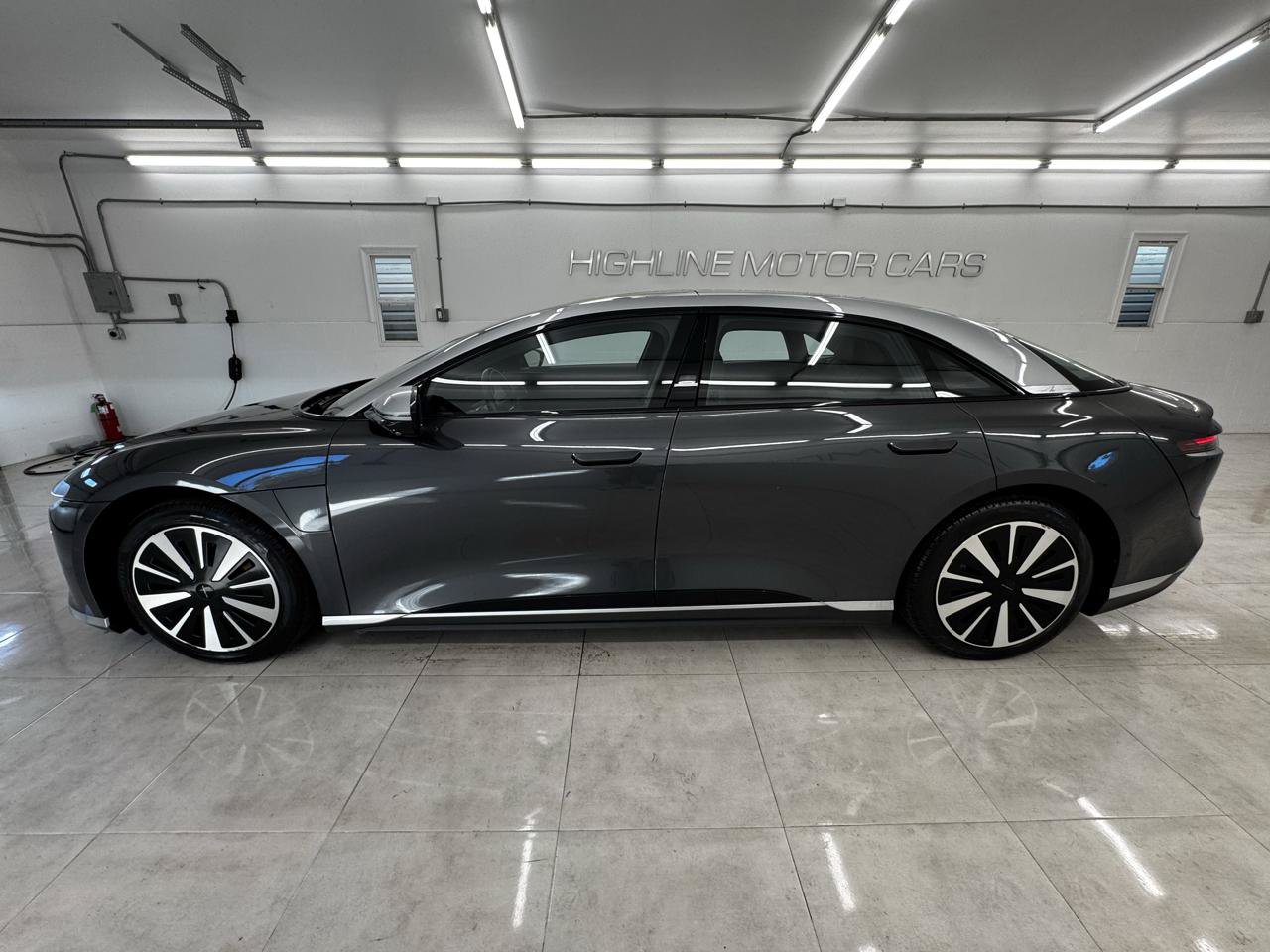 Used 2023 Lucid Air Grand Touring AWD/4WD image 10