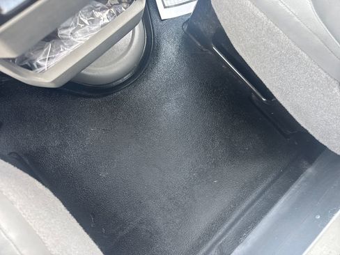 Used 2024 Ford E-450 and Econoline 450 Super Duty w/ Power Windows & Locks Group image 30