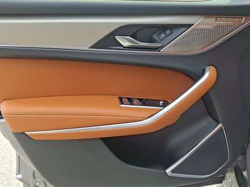New 2026 Jaguar F-PACE R-Dynamic S AWD/4WD image 11