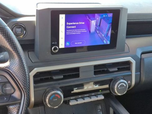 Used 2025 Toyota Tacoma SR image 15