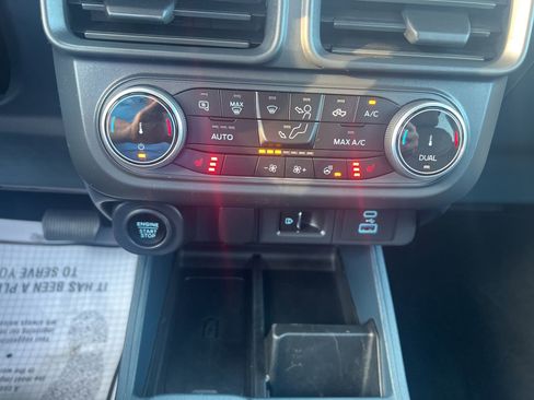 Used 2024 Ford Maverick Lariat w/ Black Appearance Package image 24