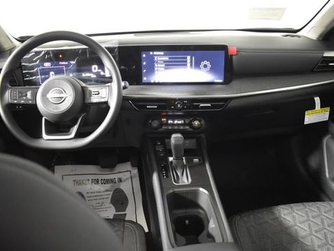 New 2026 Nissan Kicks SV w/ SV Premium Package AWD/4WD image 25