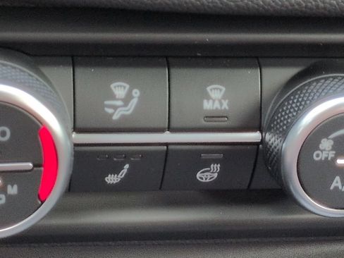 New 2026 Alfa Romeo Giulia w/ Driving Assist Package RWD image 21