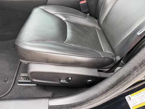 Used 2023 Chrysler 300 Touring L w/ Comfort Group image 27