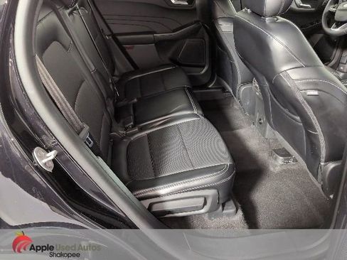 Used 2024 Ford Escape Platinum AWD/4WD image 40