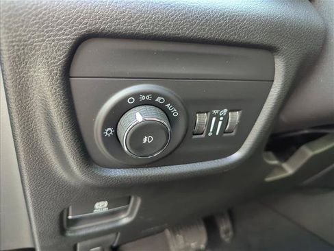 New 2026 Jeep Grand Cherokee Limited RWD image 16