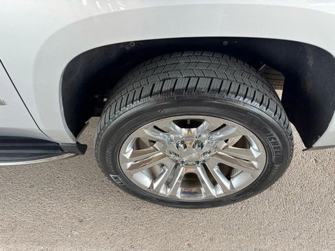 Used 2020 GMC Yukon XL SLT w/ Premium Edition image 36