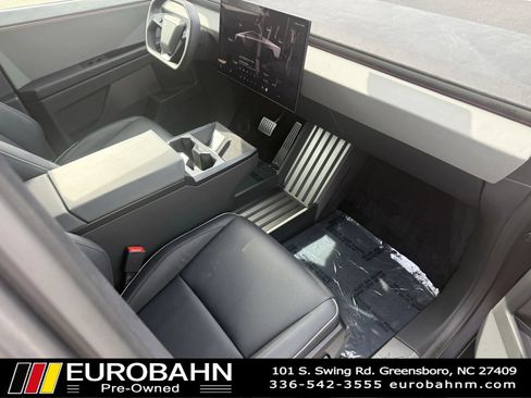 Used 2024 Tesla Cybertruck Cyberbeast AWD/4WD image 25