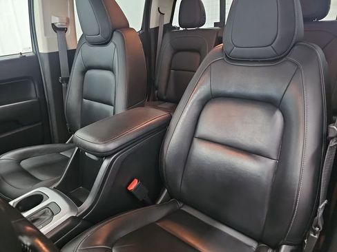 Used 2021 Chevrolet Colorado LT w/ LT Convenience Package AWD/4WD image 37
