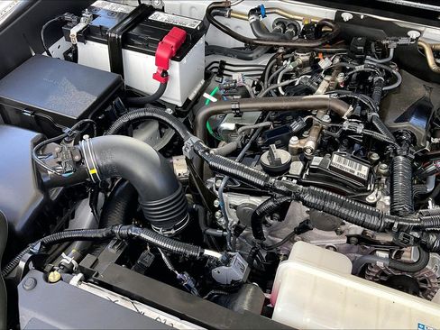 Used 2025 Toyota Tacoma SR5 RWD image 35