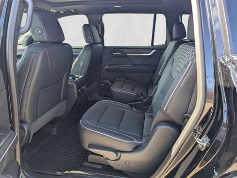 New 2026 GMC Acadia Denali image 17