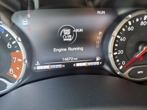 Used 2023 Jeep Renegade Trailhawk image 29