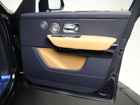 New 2026 Rolls-Royce Cullinan image 27