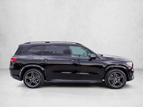 Certified 2023 Mercedes-Benz GLS 450 4MATIC image 4